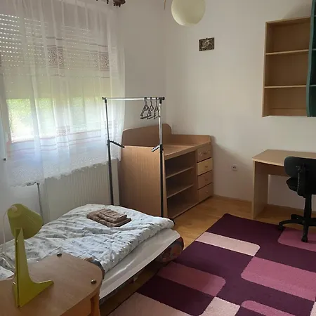 בית אירוח Dombi Vendeghaz