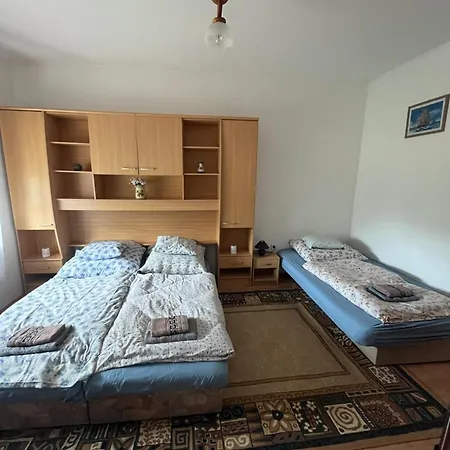 בית אירוח Dombi Vendeghaz